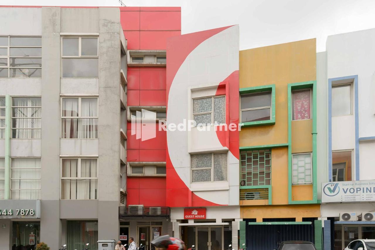 Jo Residence Syariah Redpartner Джакарта Экстерьер фото