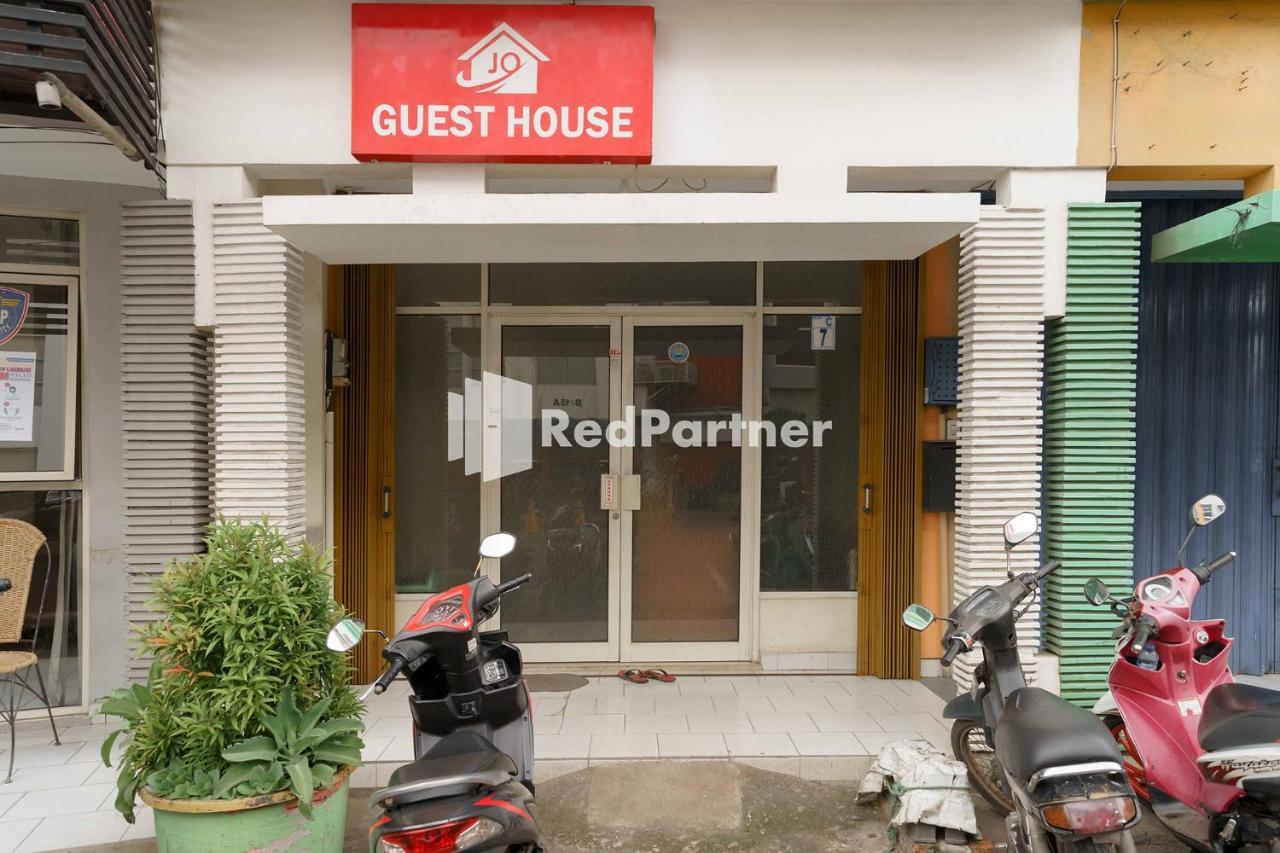 Jo Residence Syariah Redpartner Джакарта Экстерьер фото