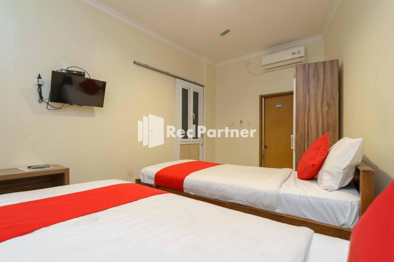 Jo Residence Syariah Redpartner Джакарта Экстерьер фото